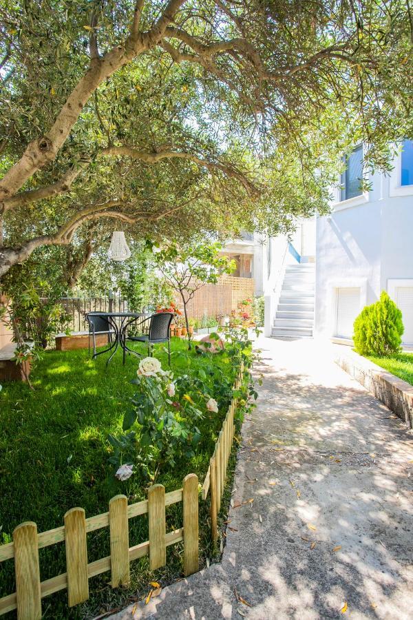 Anavyssos 1 Bedrm 4 Prs Flat 5Min Walk From Beach Kültér fotó
