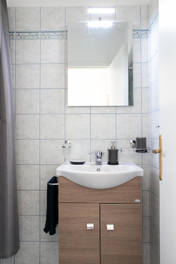 Anavyssos 1 Bedrm 4 Prs Flat 5Min Walk From Beach Kültér fotó