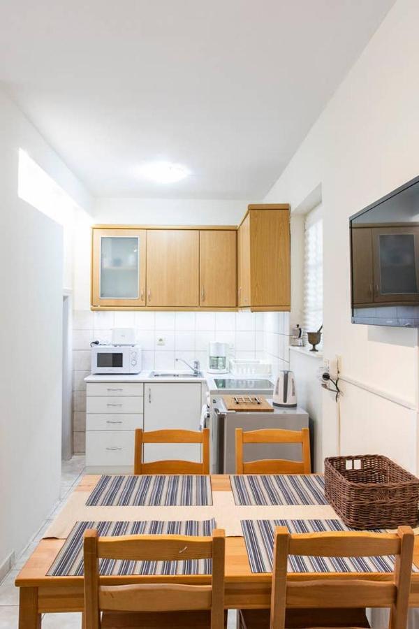 Anavyssos 1 Bedrm 4 Prs Flat 5Min Walk From Beach Kültér fotó